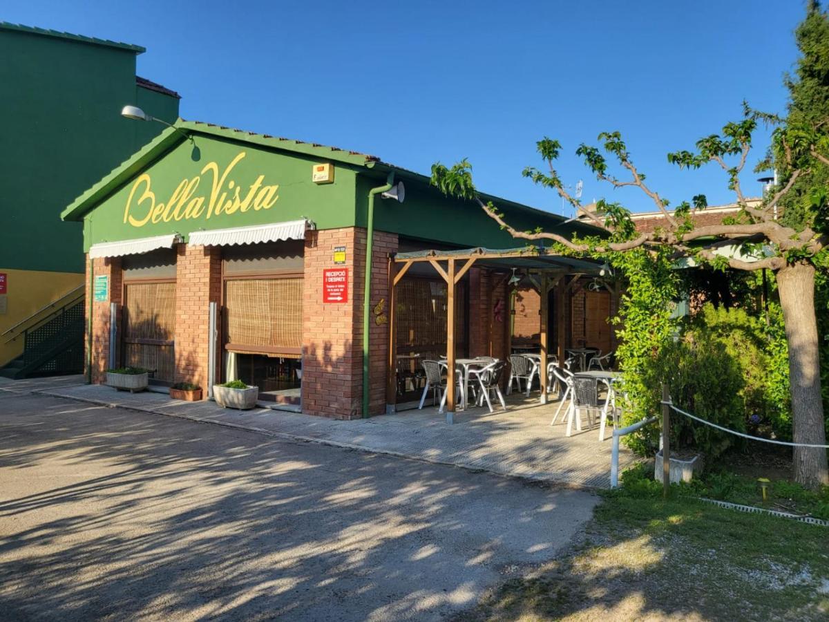 Alberg Restaurant Bellavista Santa Pau Exterior foto