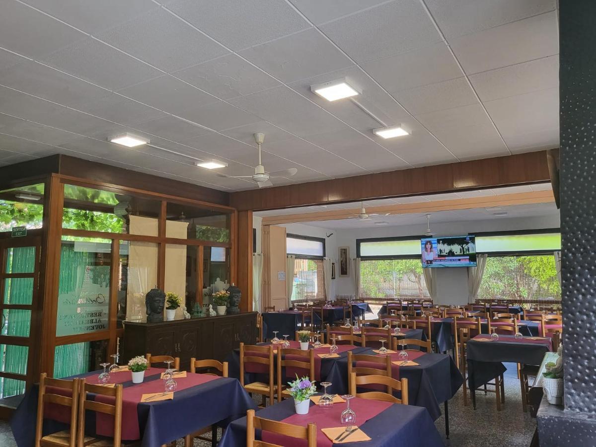 Alberg Restaurant Bellavista Santa Pau Exterior foto