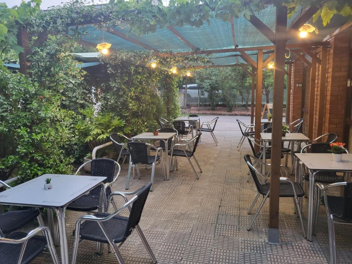 Alberg Restaurant Bellavista Santa Pau Exterior foto